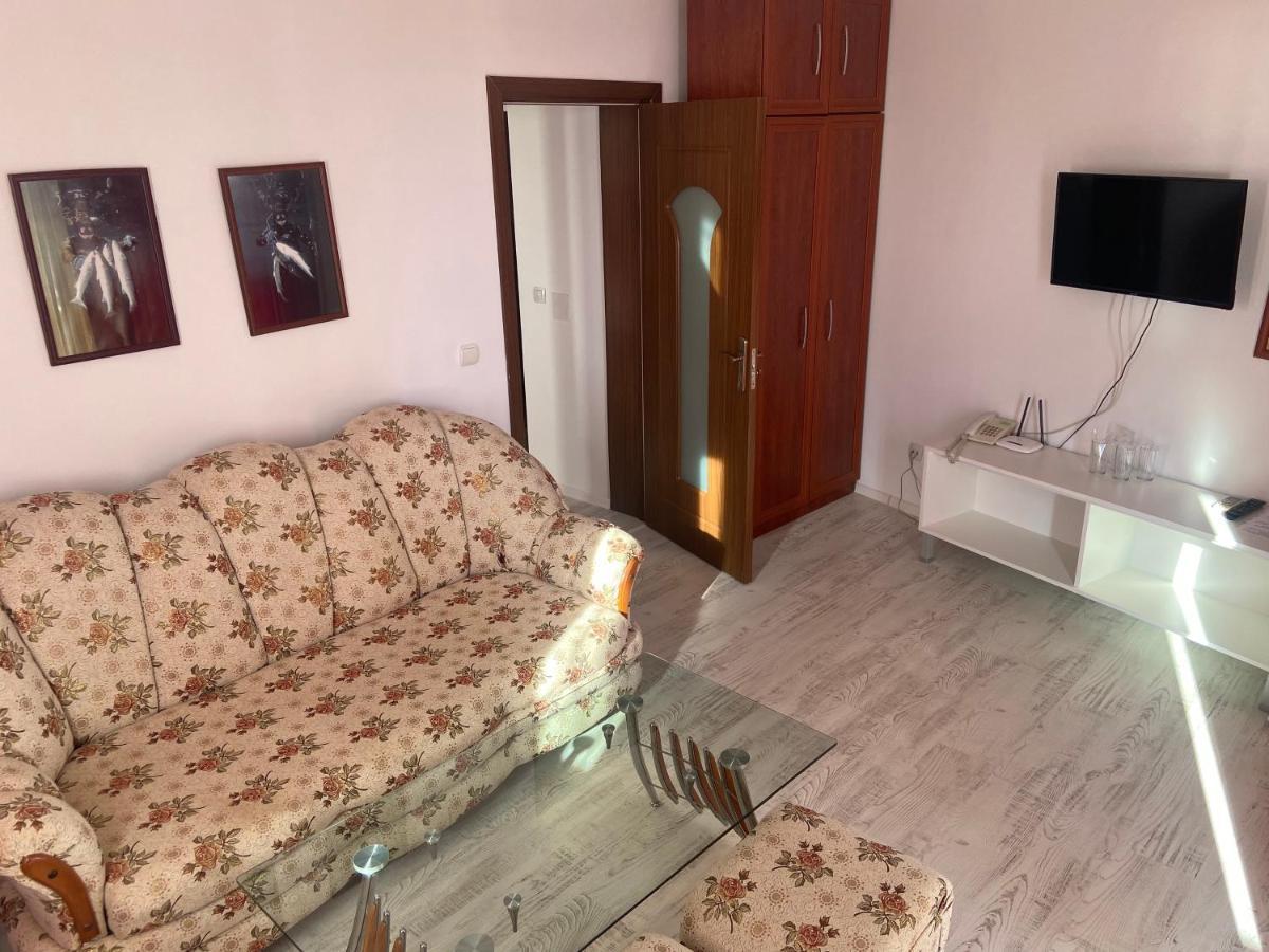 Ribarska Sreshta Family Hotel Царево Екстер'єр фото
