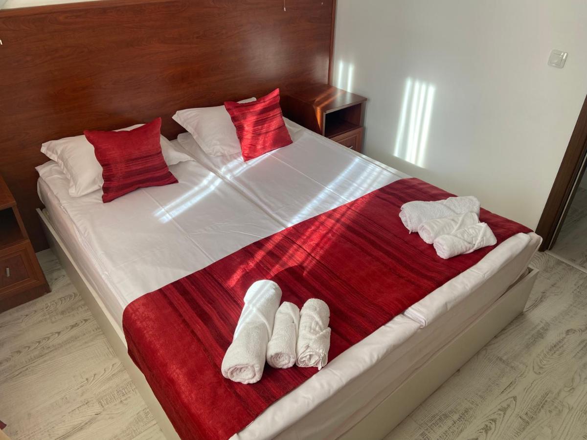 Ribarska Sreshta Family Hotel Царево Екстер'єр фото