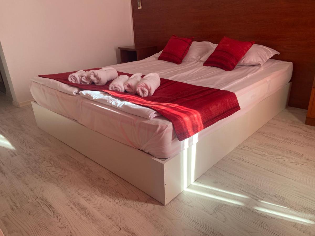 Ribarska Sreshta Family Hotel Царево Екстер'єр фото