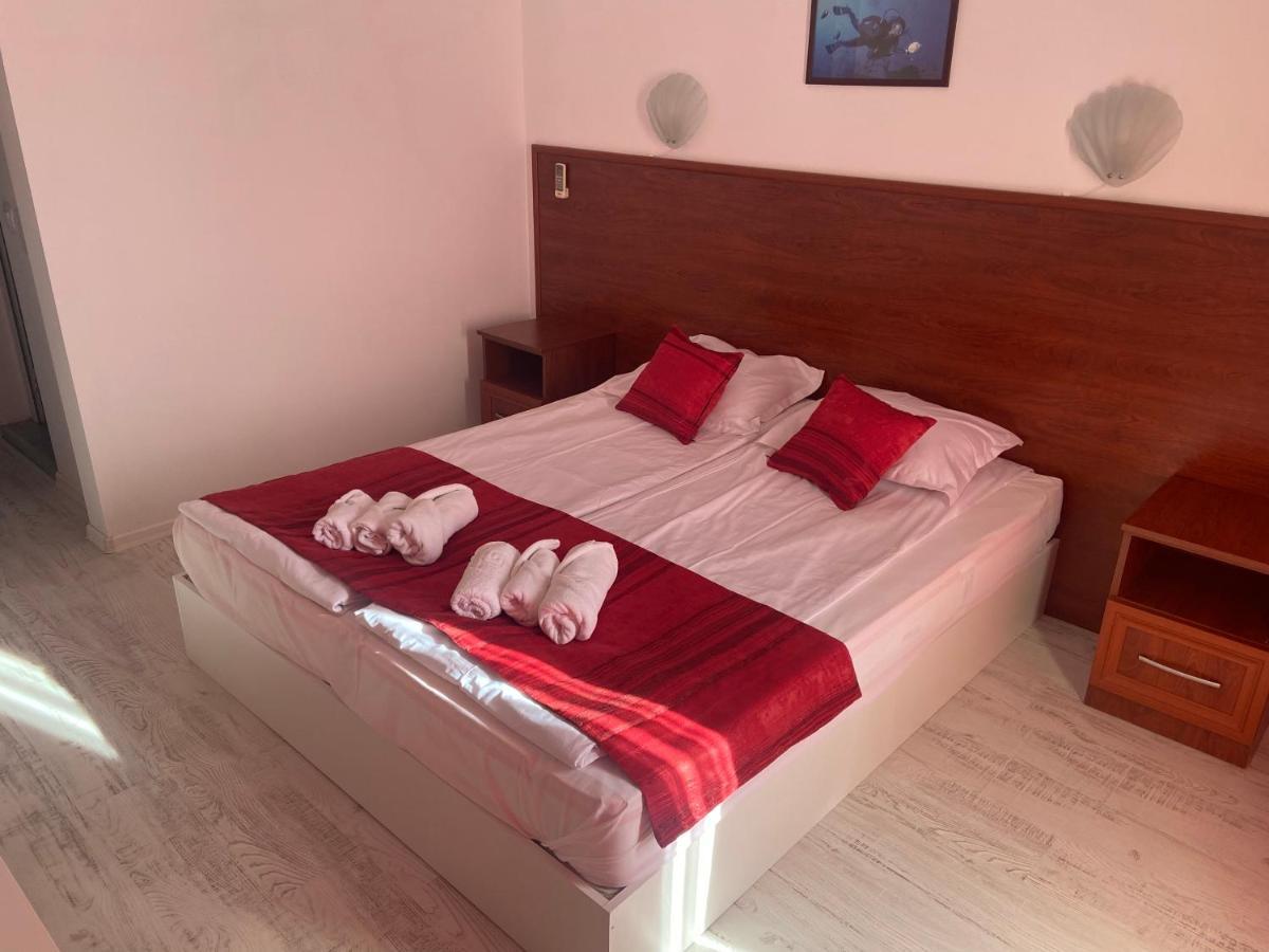 Ribarska Sreshta Family Hotel Царево Екстер'єр фото
