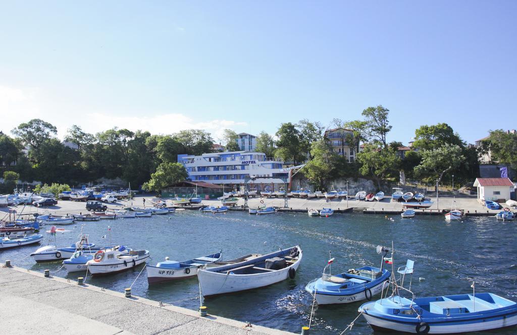 Ribarska Sreshta Family Hotel Царево Екстер'єр фото