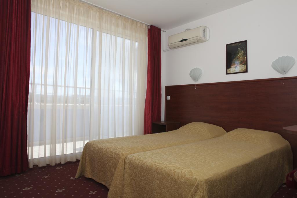 Ribarska Sreshta Family Hotel Царево Номер фото