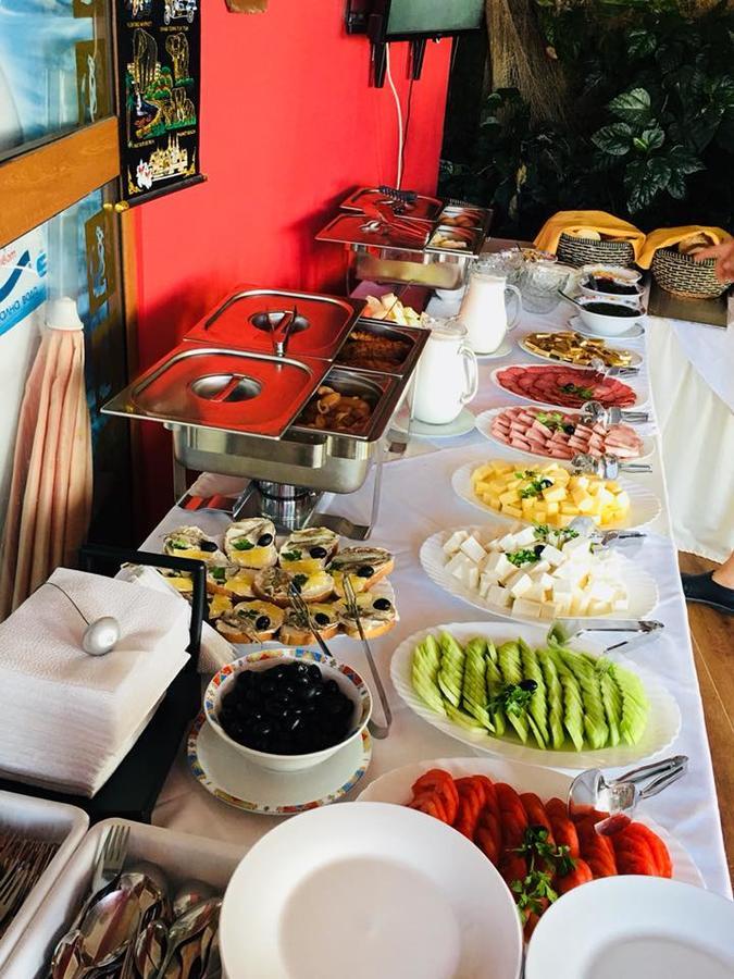 Ribarska Sreshta Family Hotel Царево Екстер'єр фото